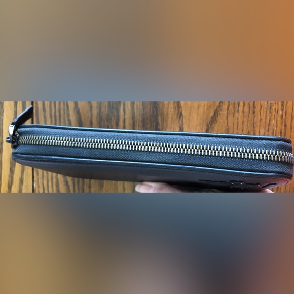 PRADA Black Saffiano Zip Around Long Wallet Genuine - Picture 3 of 4